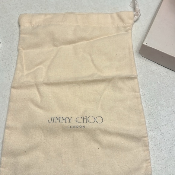 Are shoes I don’t used anymore - Picture 5 of 8